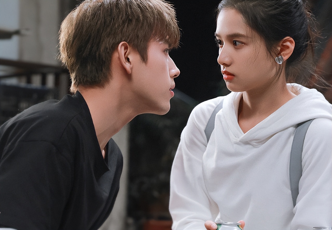 关于赵丽颖和杨幂的电视剧大全,杨幂赵丽颖电视剧实绩比较