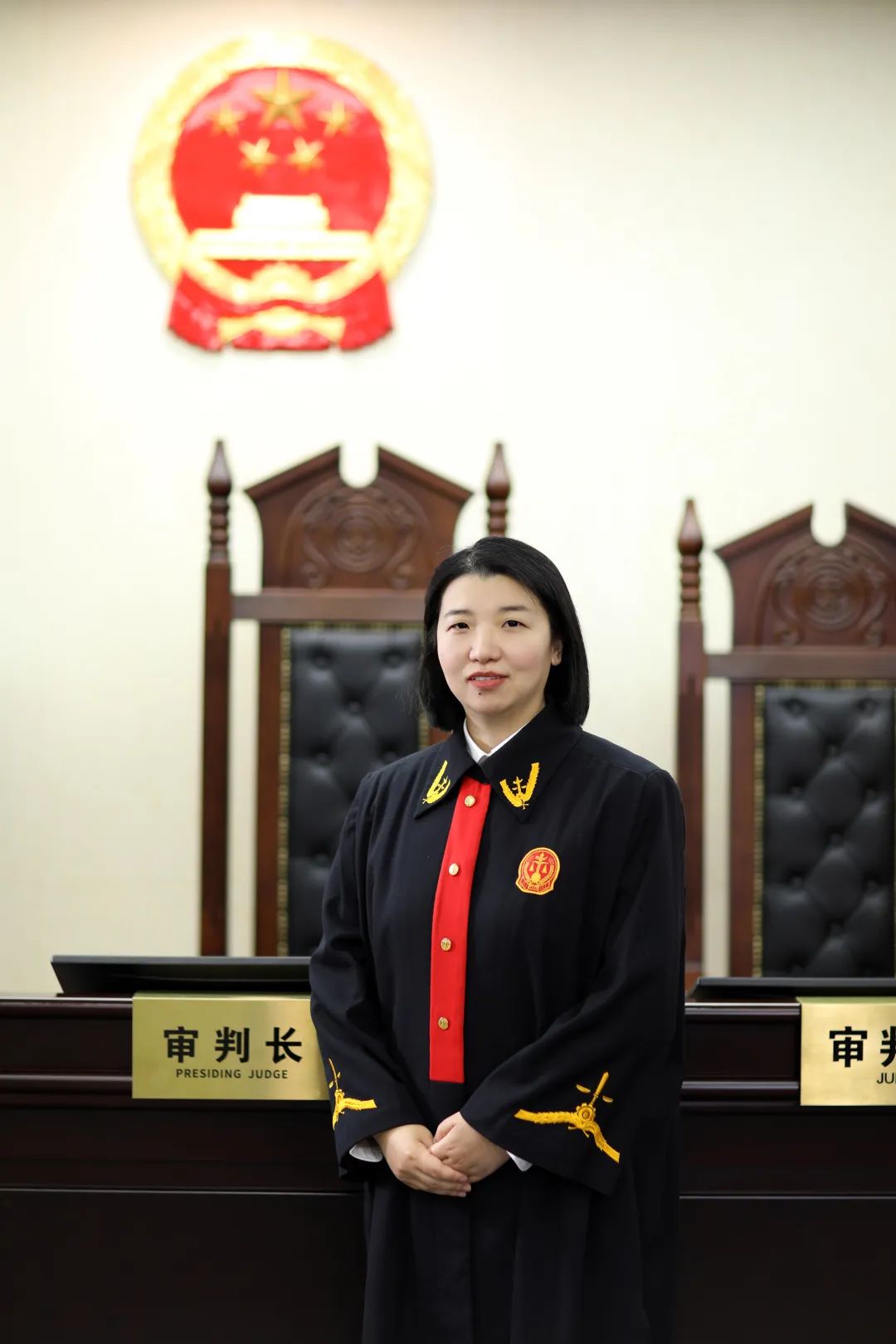 催收发短信威胁触犯什么法律,催收短信乱发是否可以起诉