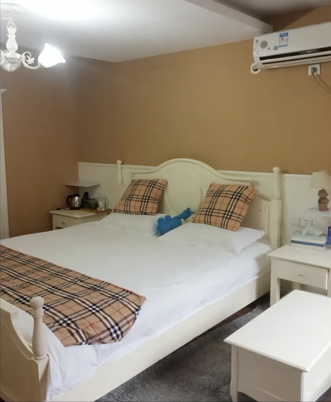 杭州姑娘做酒店试睡员月入5万,试睡师揭开真实收入