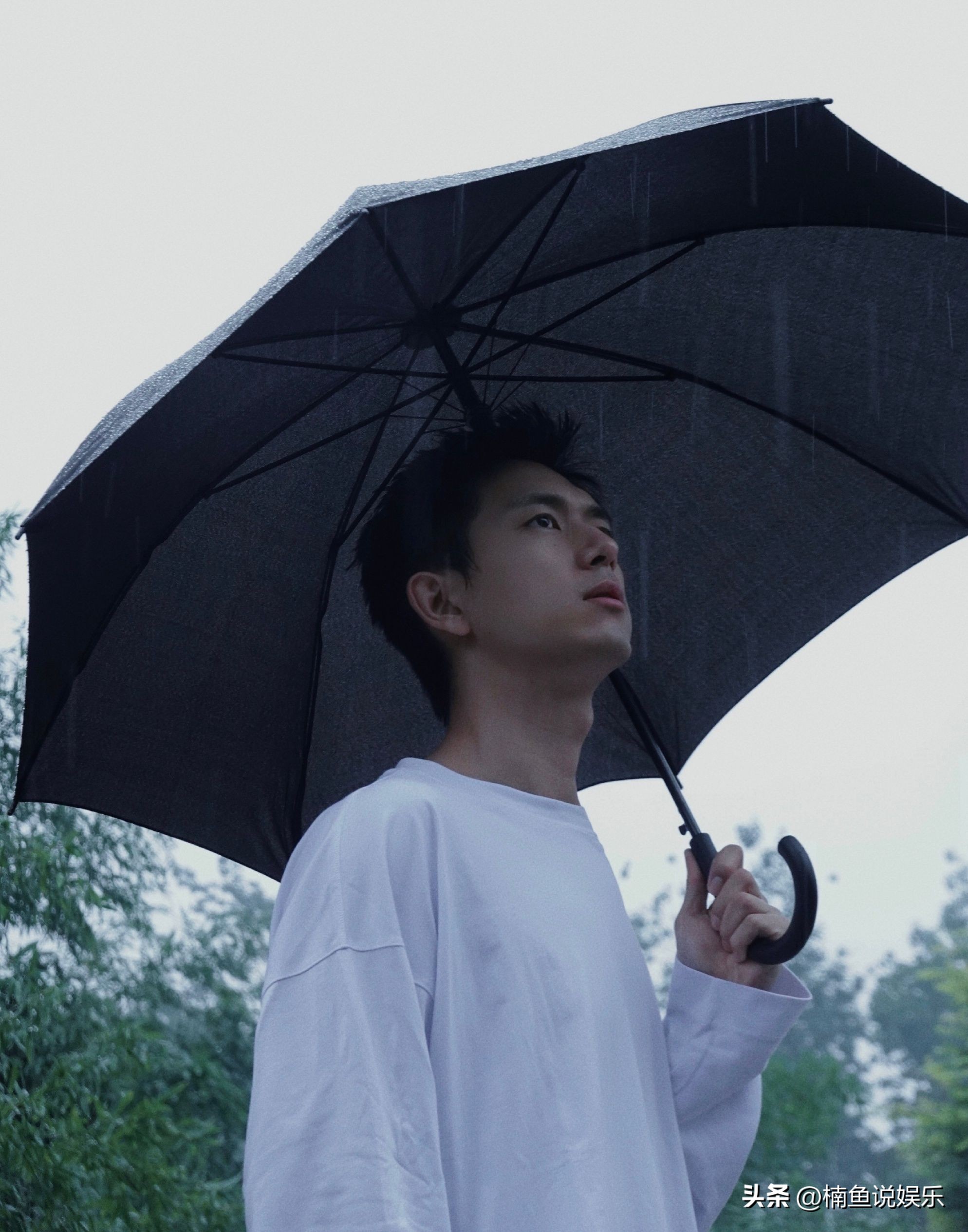 30岁李现玩飞盘被偶遇,李现玩飞盘视频高清