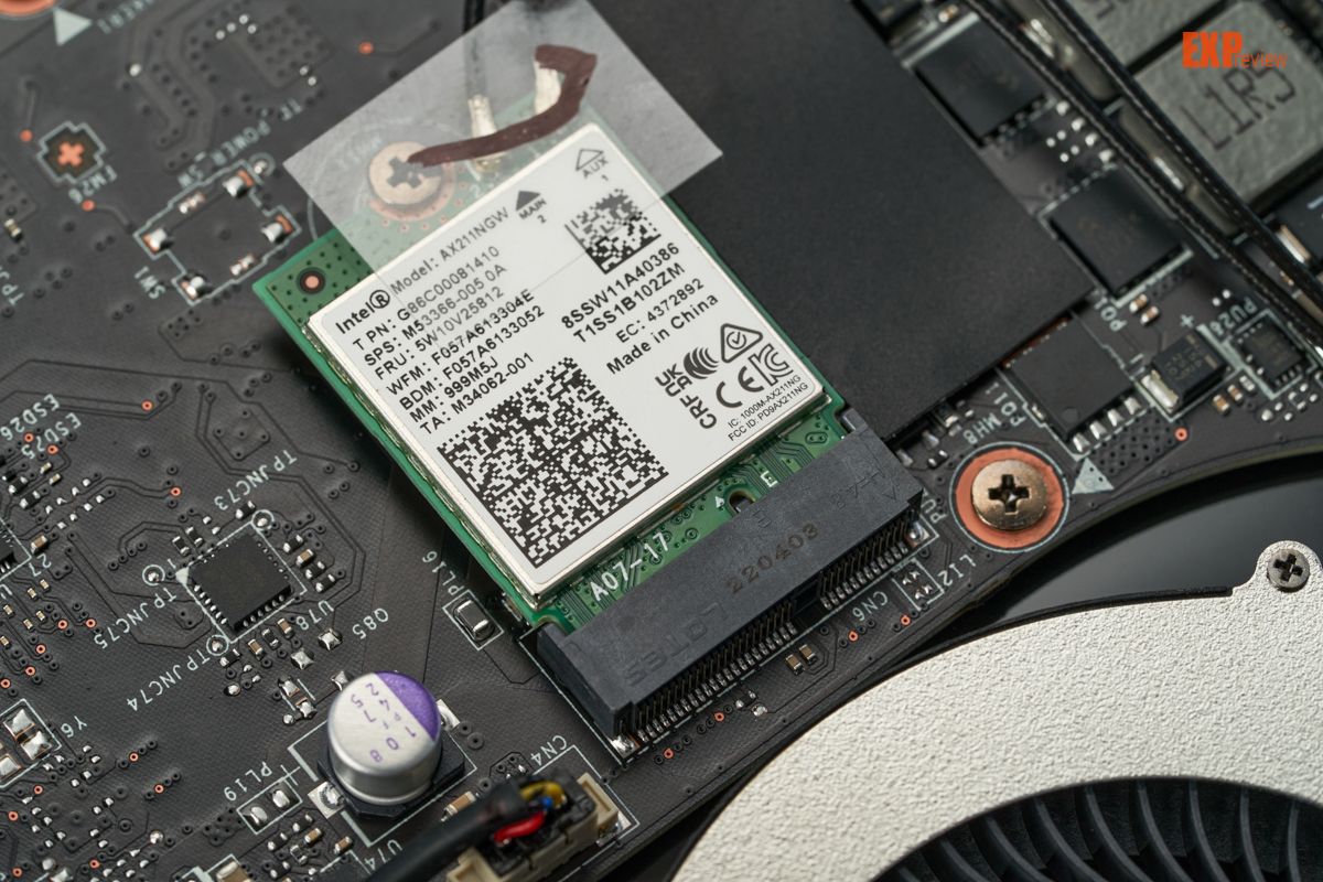 微星冲锋坦克ProGP76游戏本评测：光追战场的大火力输出位