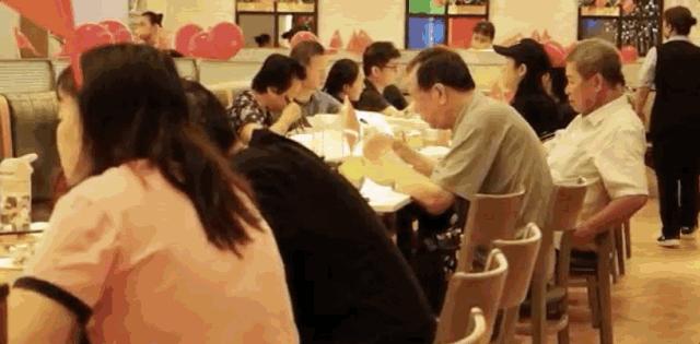 深圳凤凰路新发茶餐厅,深圳港式茶餐厅排名