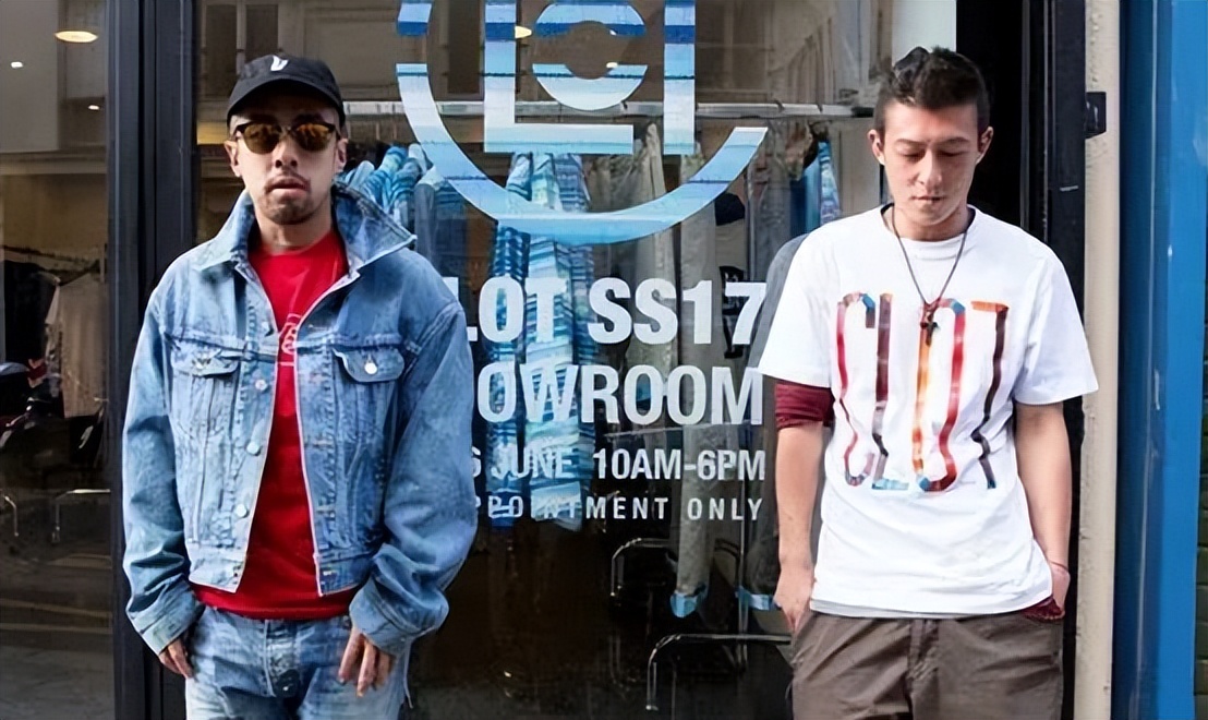 抄袭出名的潮牌,靠着抄袭走红的潮牌