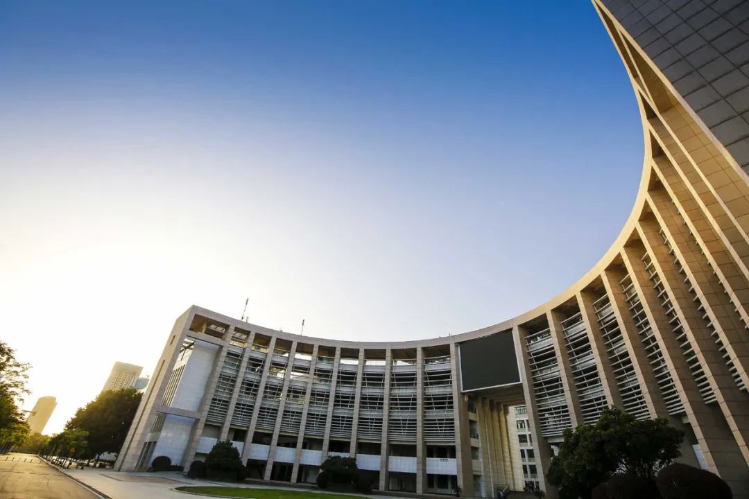 报考武汉理工大学需要选什么科,武汉理工大学值得报考吗