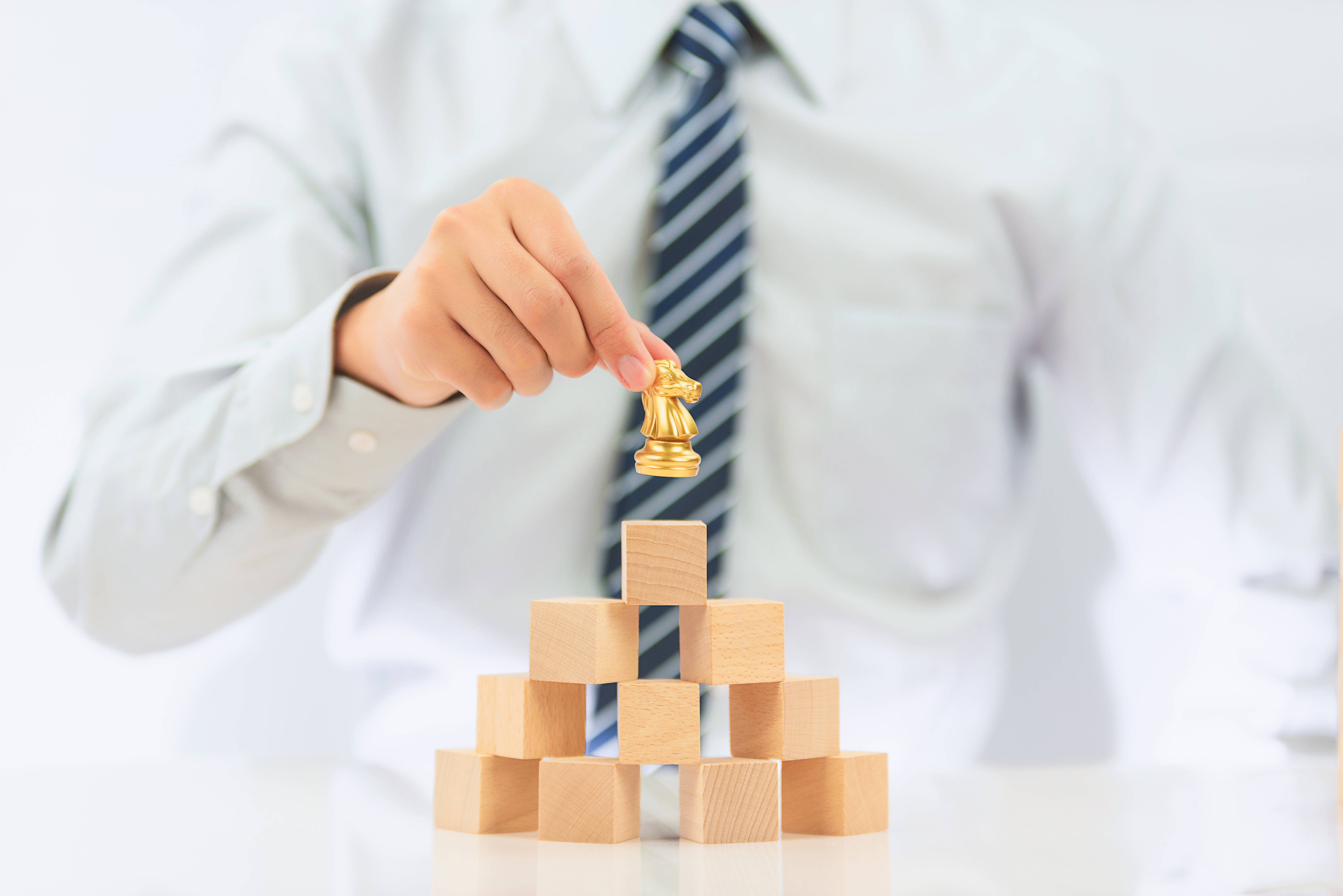 苏宁供应链经营战略,苏宁供应链金融融资的流程图