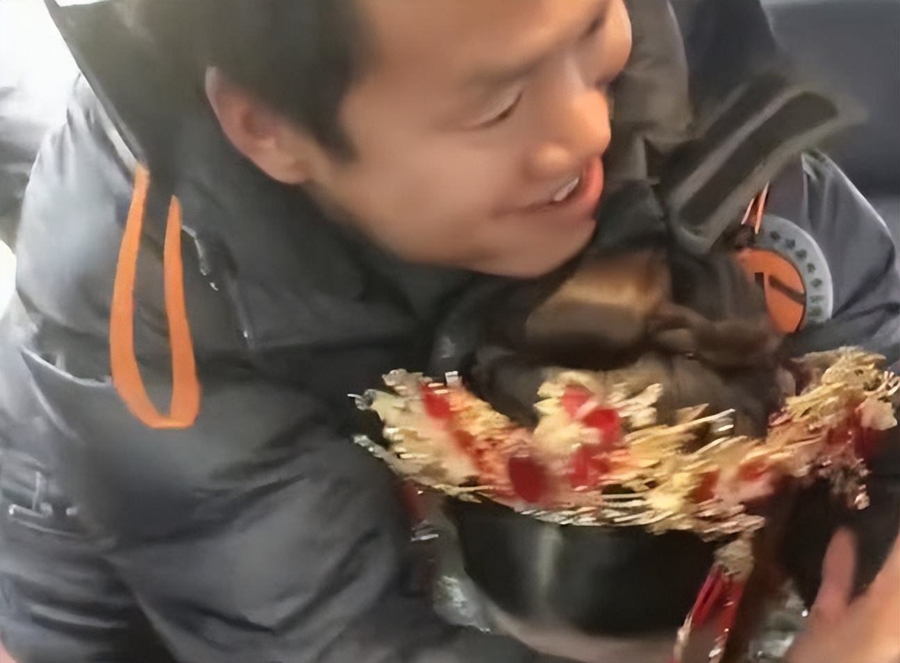 新娘被新郎吻事件,新娘被别人吻事件