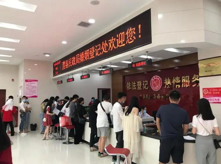 公务员与事业单位的待遇对比,待遇比较好还容易上岸的公务员