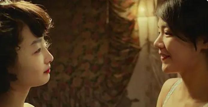 周冬雨妈妈与继父,周冬雨和父母相认