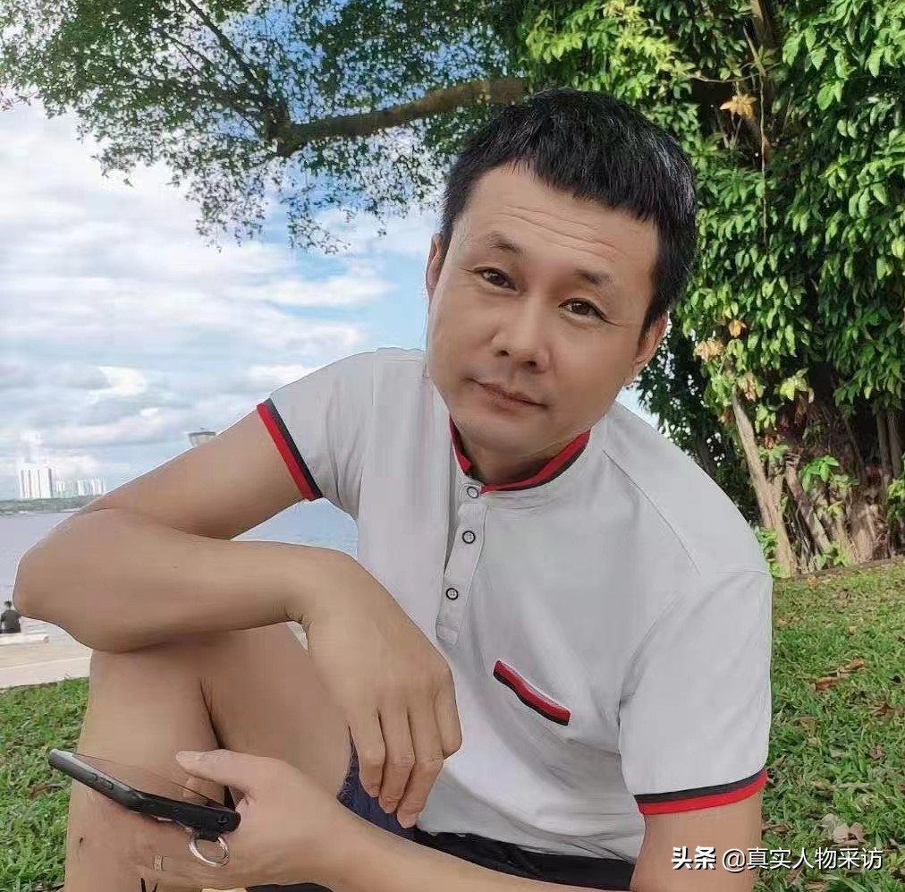 两口子在新加坡打工,在新加坡打工的东北夫妻