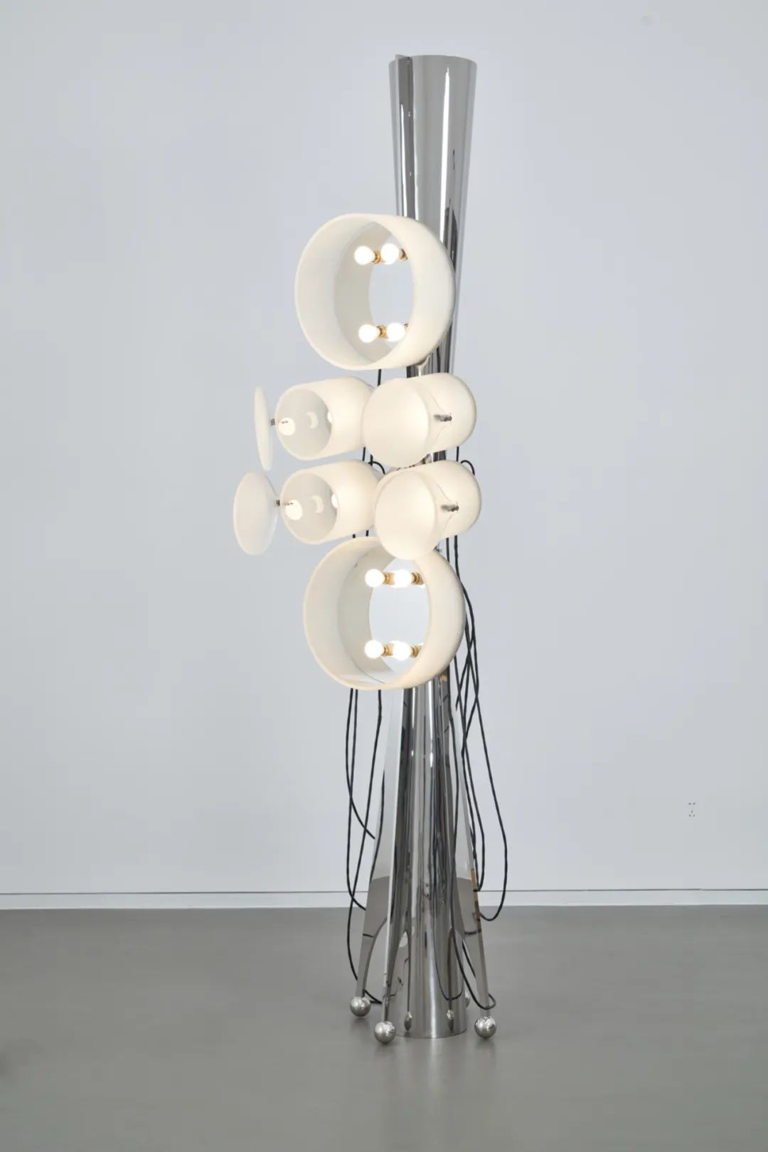 中国道路上的石墩子,路墩子设计