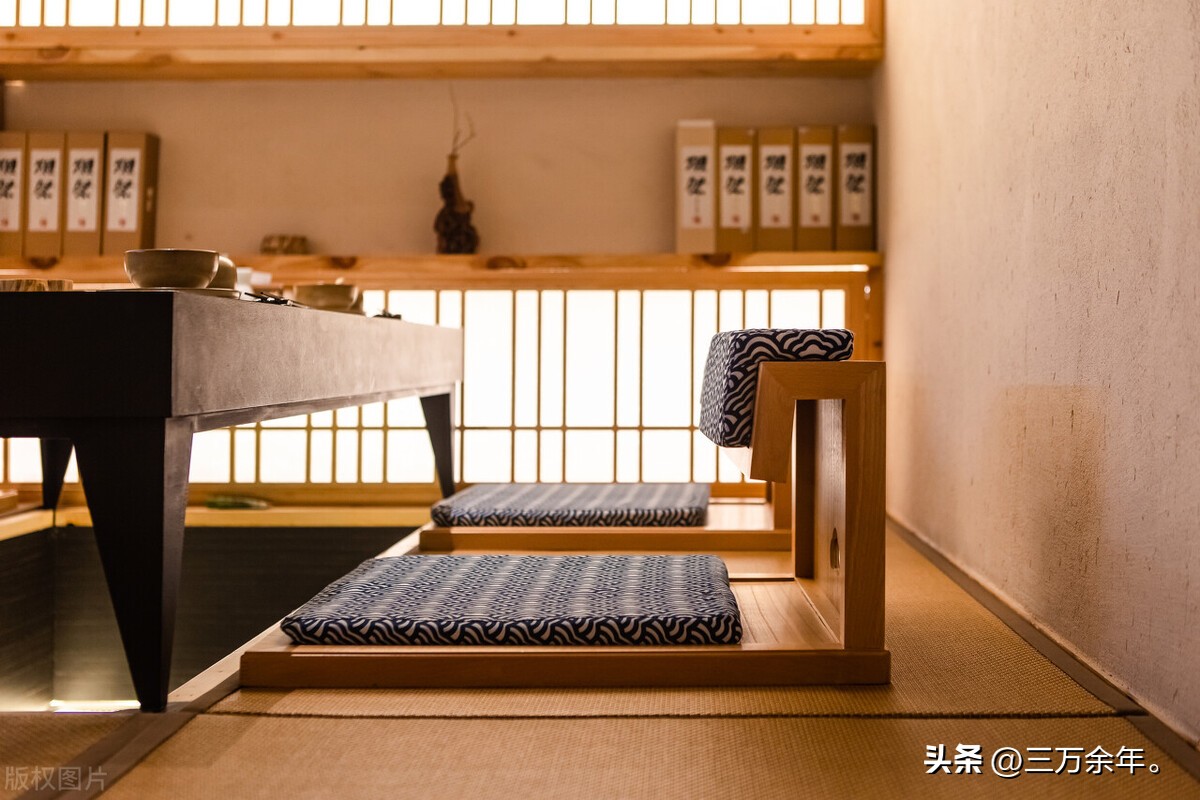 卧室榻榻米有什么功效,睡榻榻米的好处与坏处