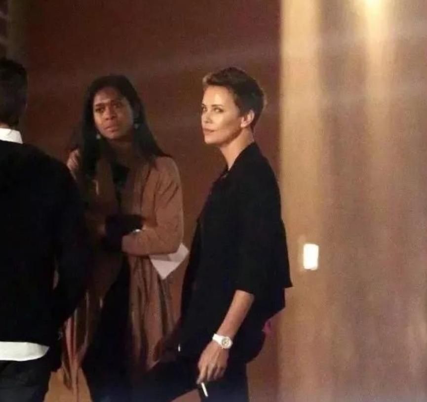 你可能不相信，好莱坞女神，查理兹塞隆才是真正的underdog