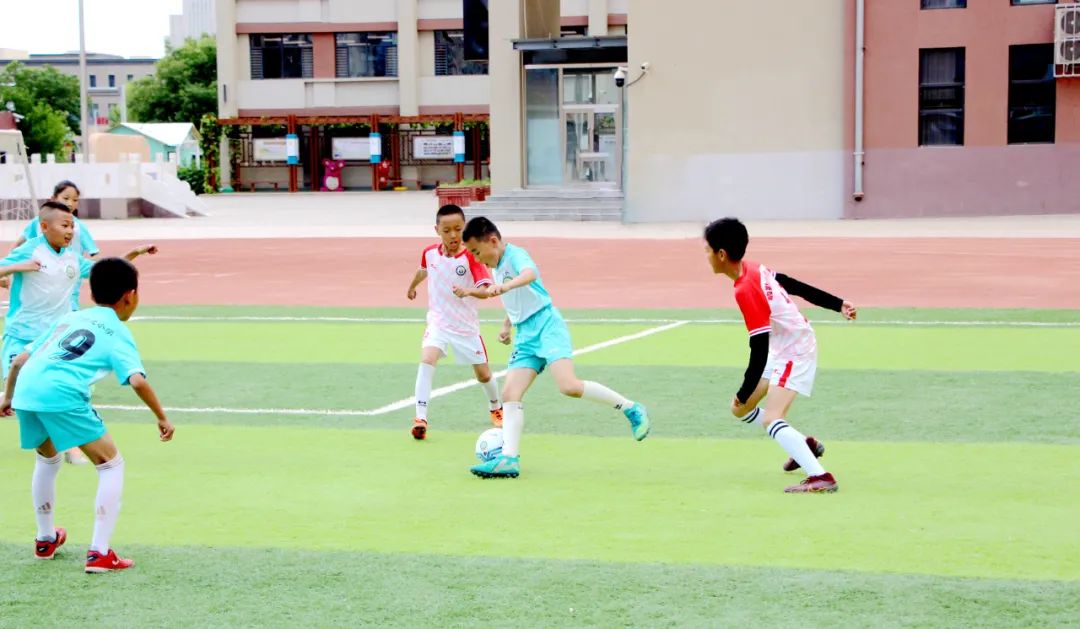 激情燃烧梦想飞扬——敕勒川绿地小学第三届“校长杯”校园足球赛暨2023年校园足球班级联赛开幕啦