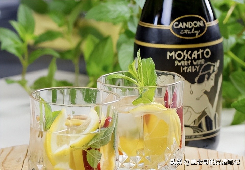 葡萄酒相关知识的简单介绍怎么写,葡萄酒有哪些主要分类方法