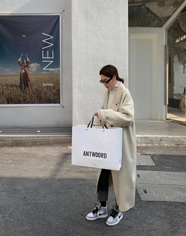 到了一定年纪不要穿廉价衣服,秋冬就要穿羊绒大衣