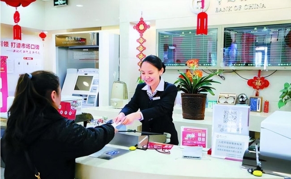 老百姓没钱后会怎么样,百姓没钱社会会出现什么情况