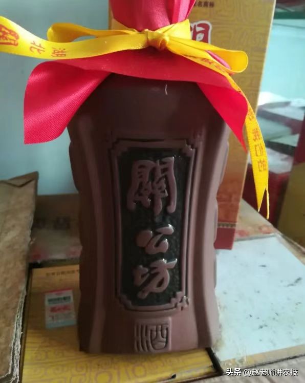 广东人最爱喝的三款白酒,湖北经常喝的白酒有哪些