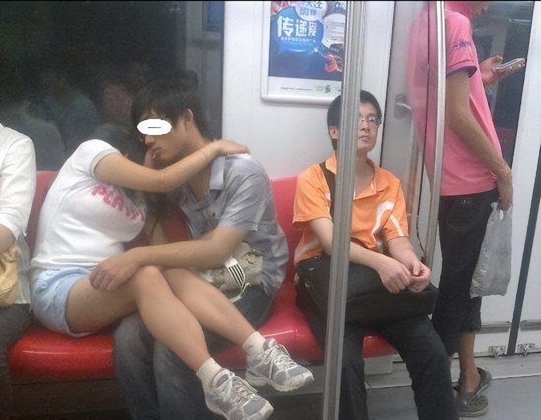 缇庨櫌瀛︾敓浣滀笟,缇庨櫌瀛︾敓鍦伴搧鐖