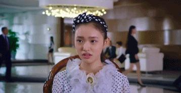 最受宠的“星女郎”：18岁出道爆红，乱认“亲妈”，黑历史无数？