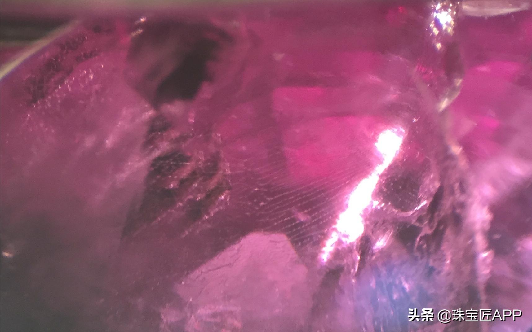 宝石的裂纹叫什么,宝石有裂痕是不是就失去价值了