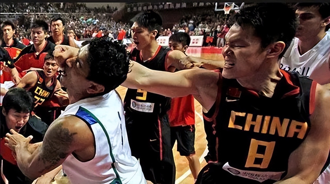 朱芳雨直播谈徐杰,朱芳雨谈徐杰15投13视频