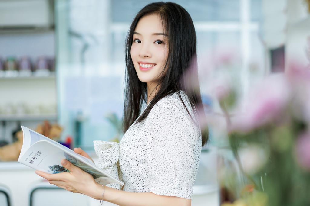 突然跟女生断聊会怎么样,和女生聊天突然消失怎么幽默