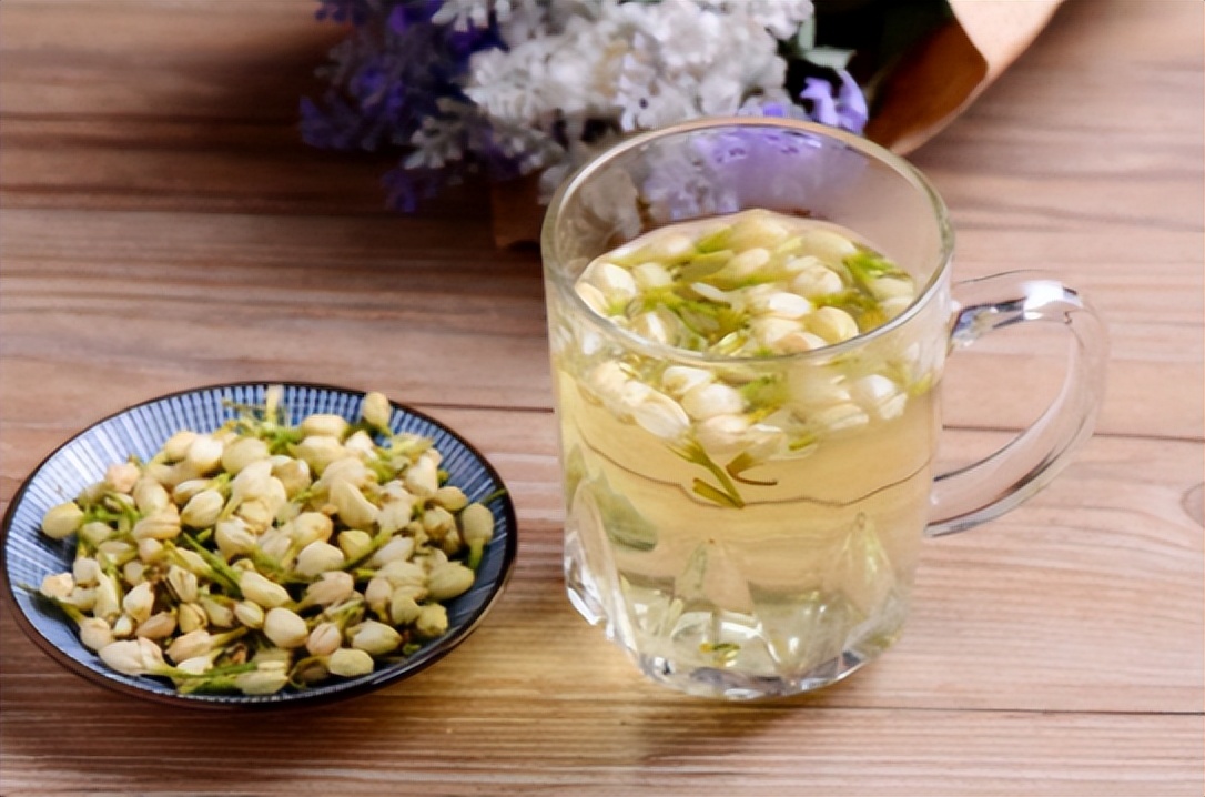 春日喝什么茶好,春天女人喝什么养颜抗衰老