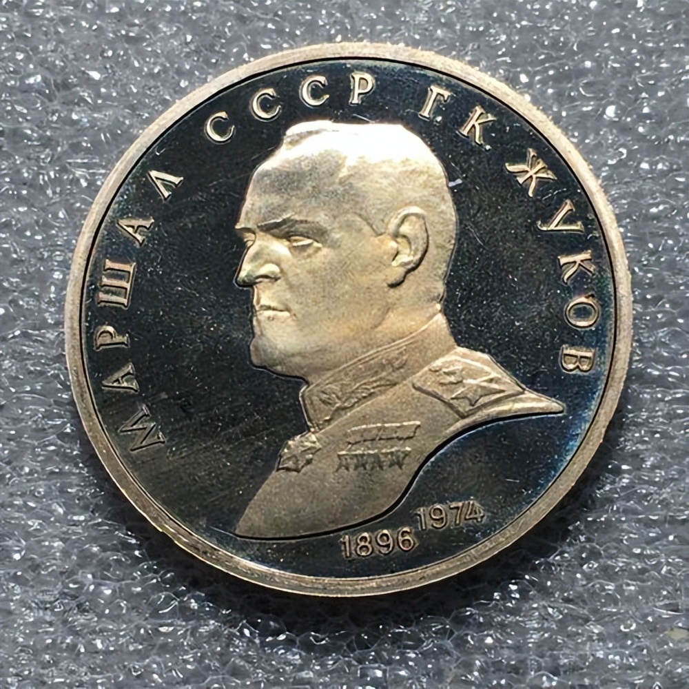 称霸世界80年,去美元潮为何偏发生在2023年?毛主席的话正在应验