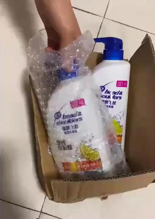 网购洗发水到货潘飘飞丝,买家网络购物收到潘飘飞丝洗发水