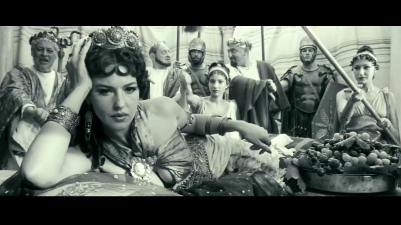 莫妮卡·贝鲁奇：意大利的国宝级女神