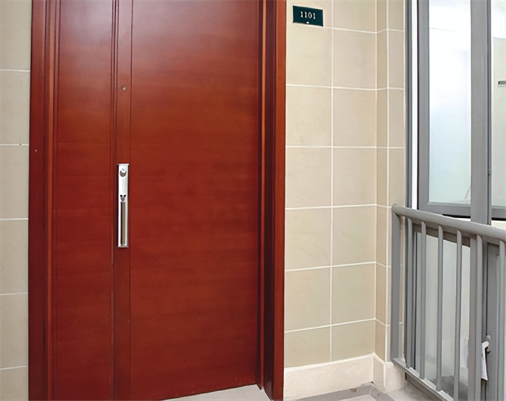 木质防火门与钢质防火门对比,钢质防火门和木质防火门哪个好些