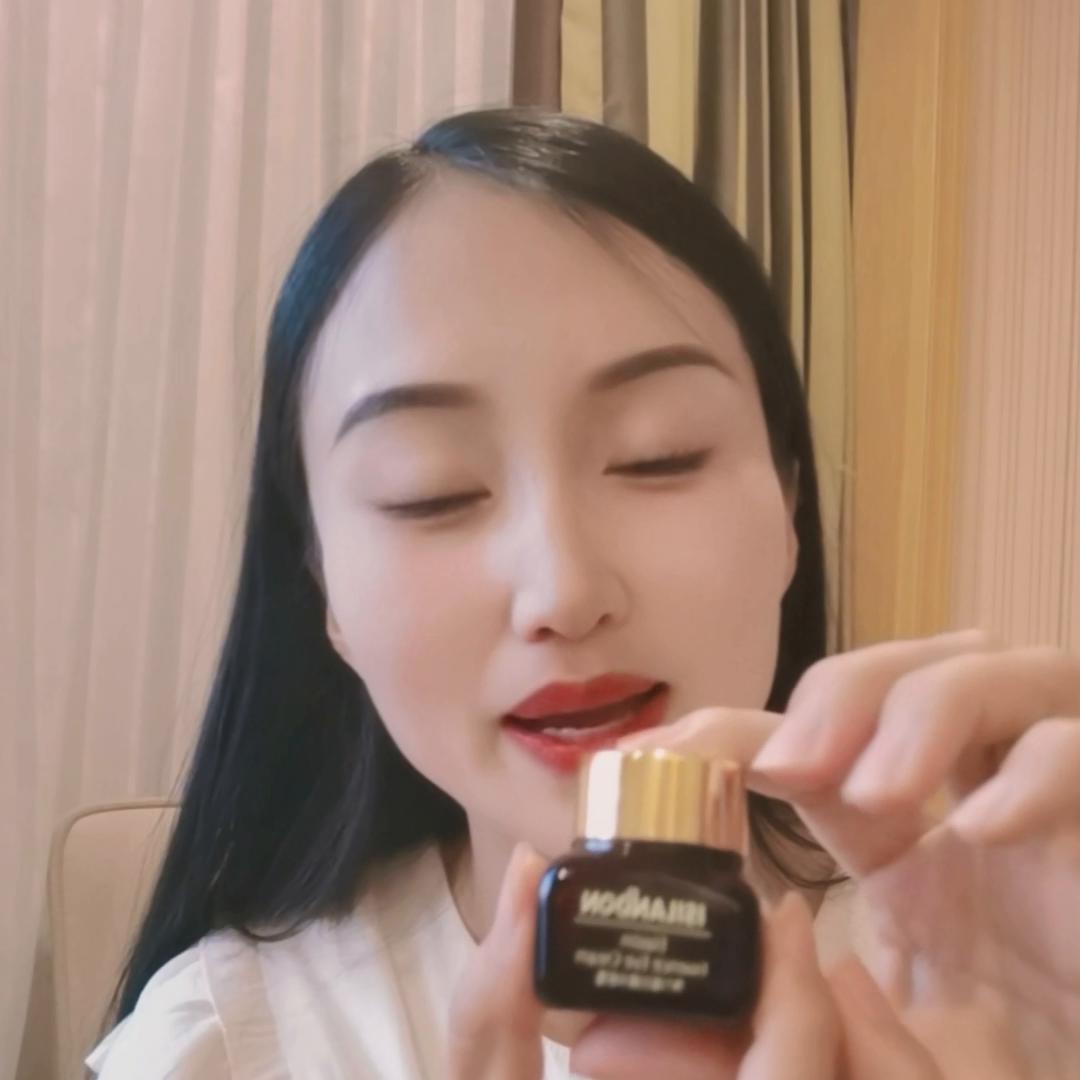 伊诗兰顿弹力蛋白眼霜好不好用,国货好用的眼霜推荐伊诗兰顿