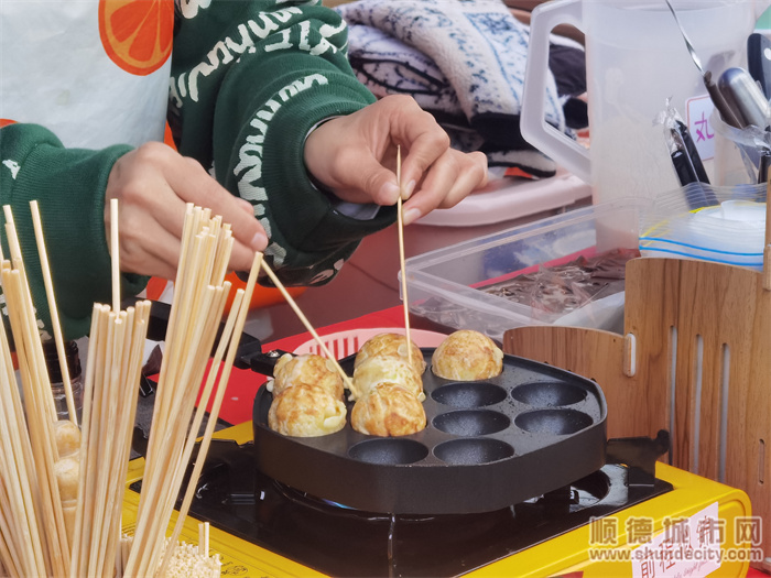 【视频】逛花街、买靓花、叹美食，容桂时光花市约定你！