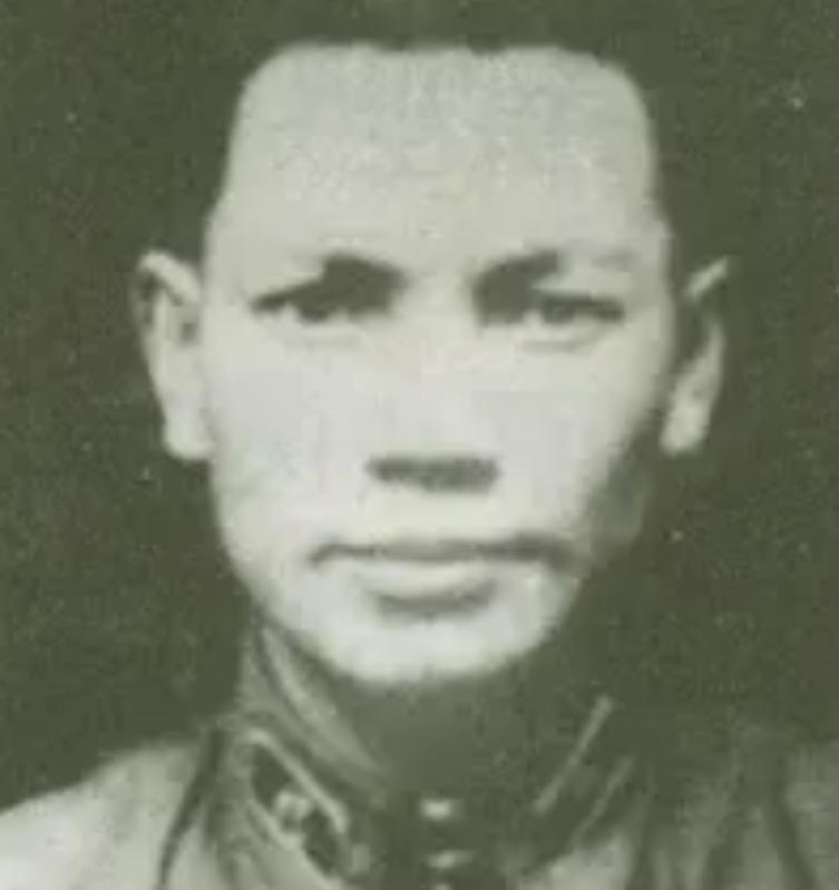 张文秋：毛主席双重亲家，两任丈夫皆烈士，02年身披*旗国**安详长眠