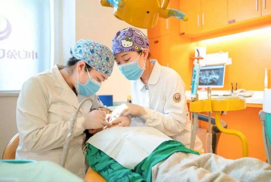 小白兔口腔医院的优势,以专业赢得市场以服务赢得人心