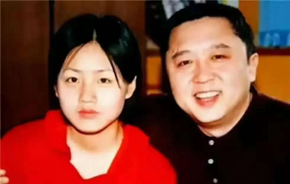 相声演员于谦和老婆的图片,相声大师于谦和郭德纲