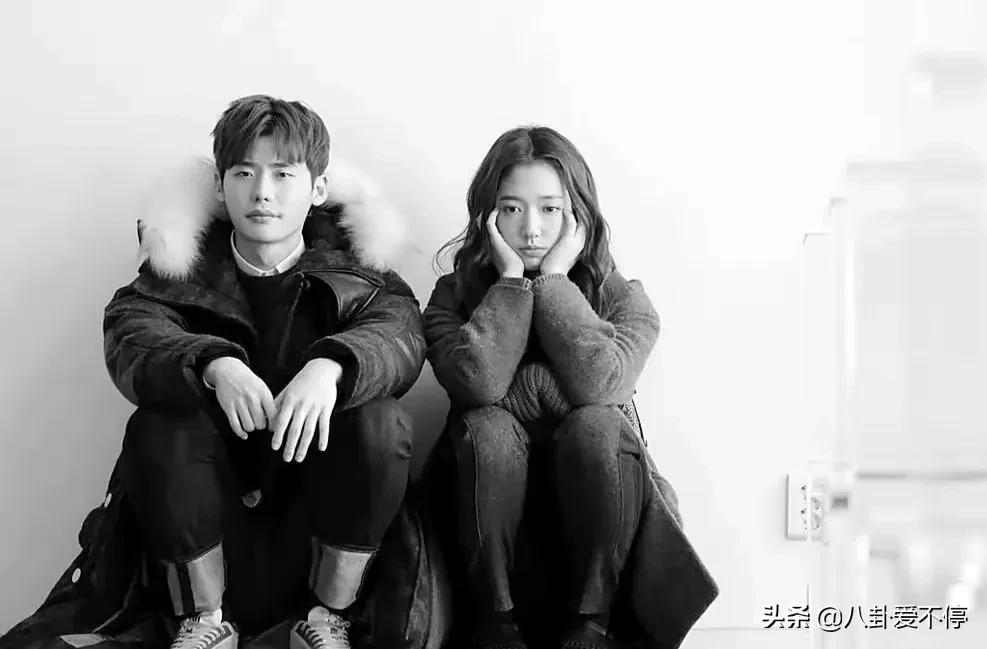 李钟硕朴信惠李敏镐颁奖典礼同台,李钟硕朴信惠李敏镐颁奖典礼现场