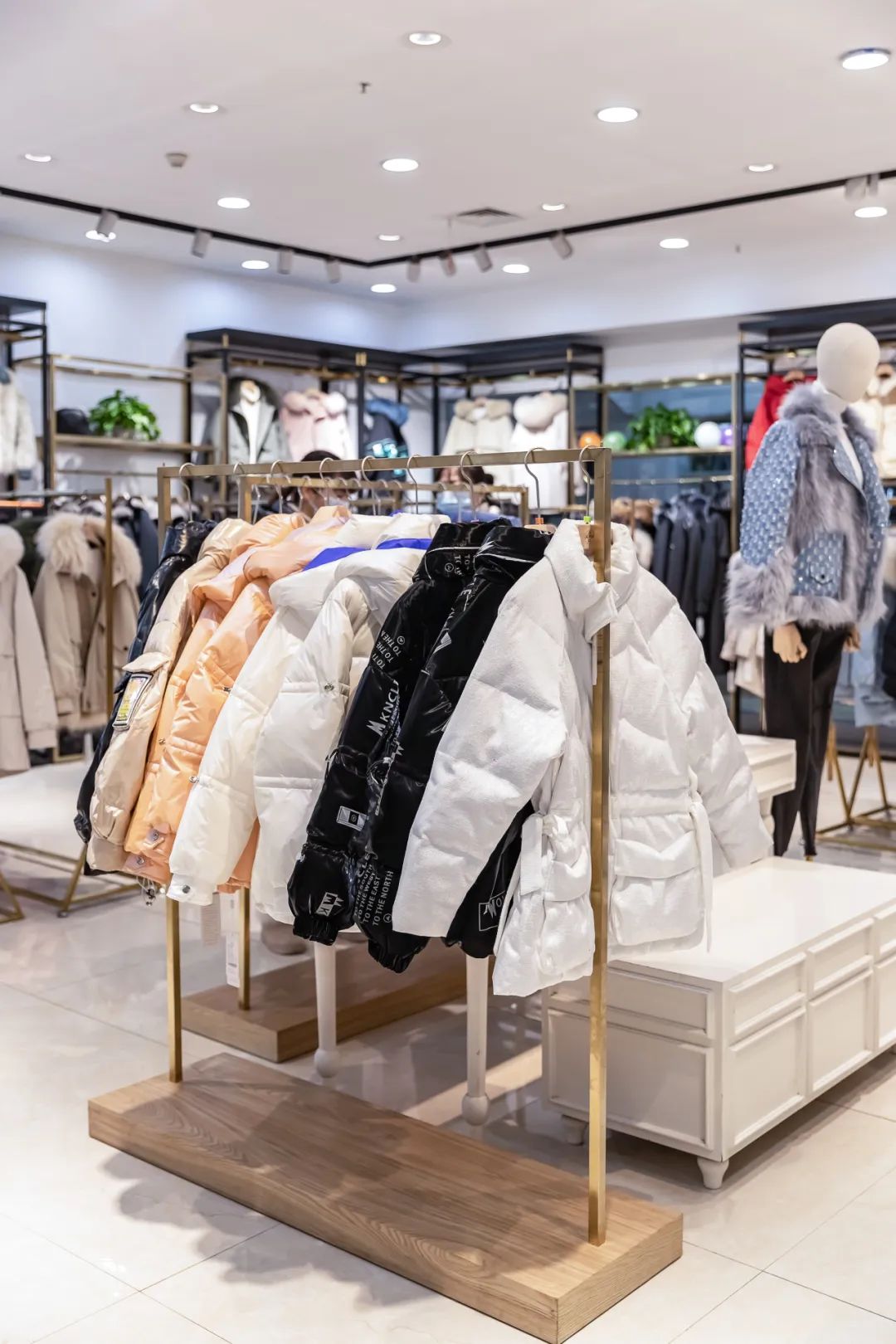 相约9.28！汉口北海宁皮革品牌广场邀你一睹时尚新颜