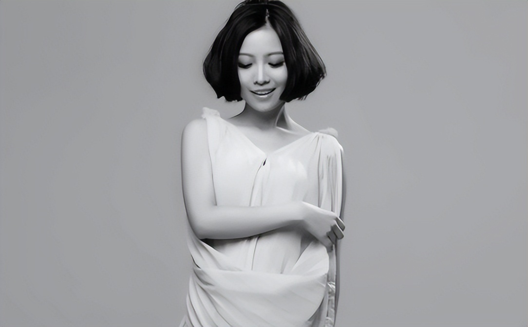 姚贝娜春晚现场,姚贝娜有哪三次上春晚