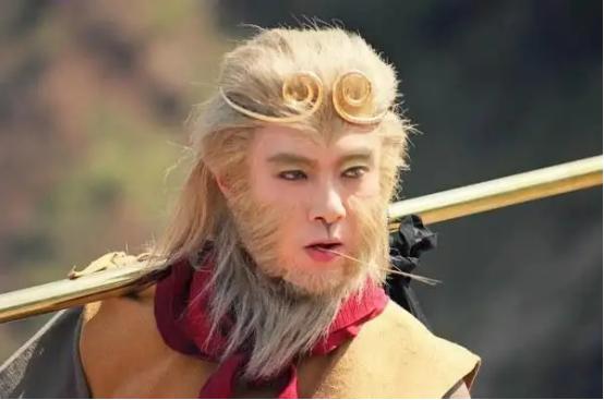 年轻时帅炸天的8位男星，中年后，有人胖快200斤，有人秃成地中海