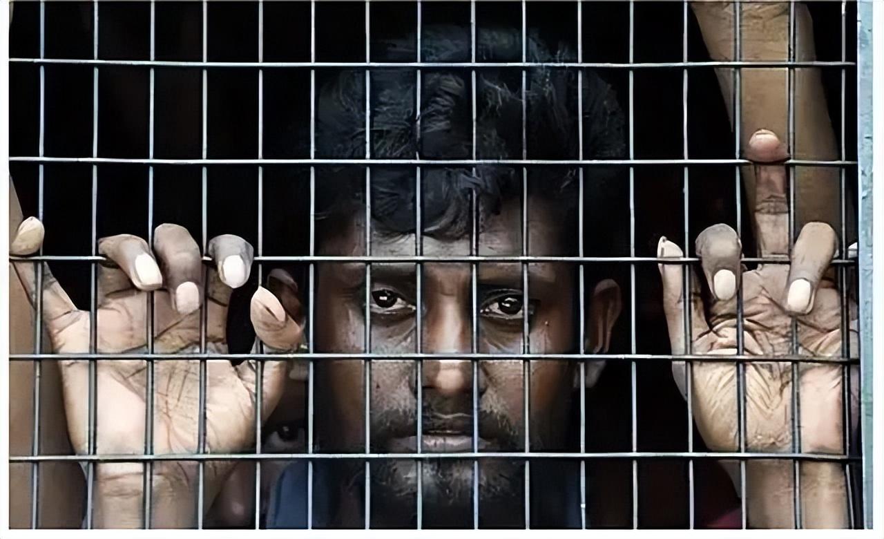 枪支交易屡禁不止,当红女星更被公开售卖,揭秘恐怖暗网的真相