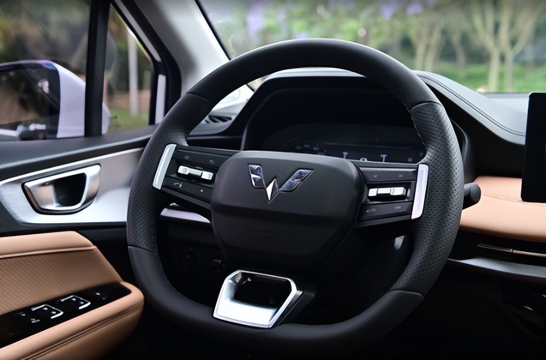 五菱佳辰1.5l油耗轻享舒适型,五菱佳辰mpv油耗怎么样