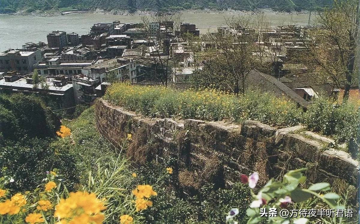 秭归古建筑像徽派风格,梦回三峡完整版