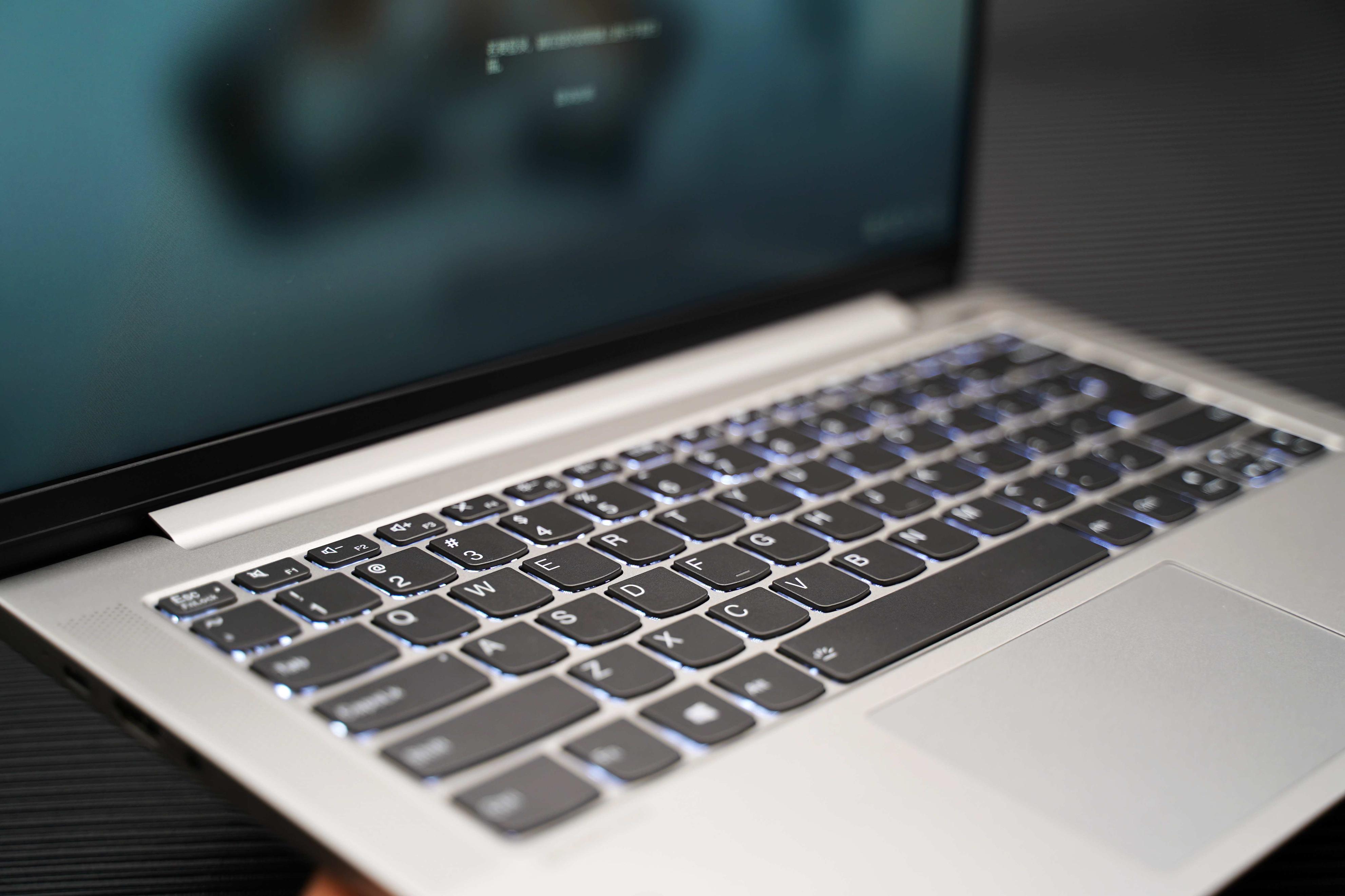 上海年入100万中年大叔,年入百万的中年男人