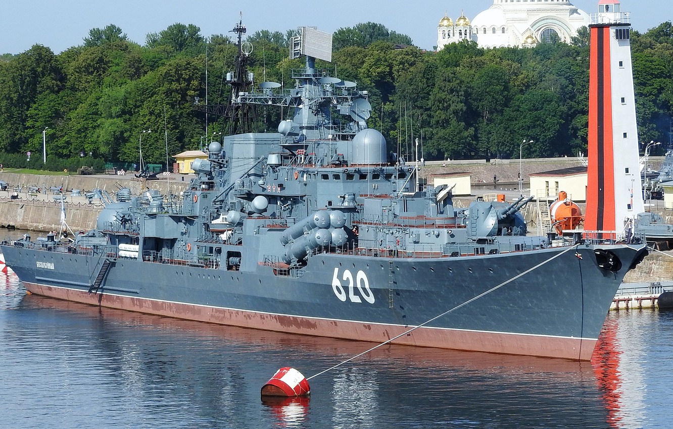 架空冷战,冷战最强巡洋舰