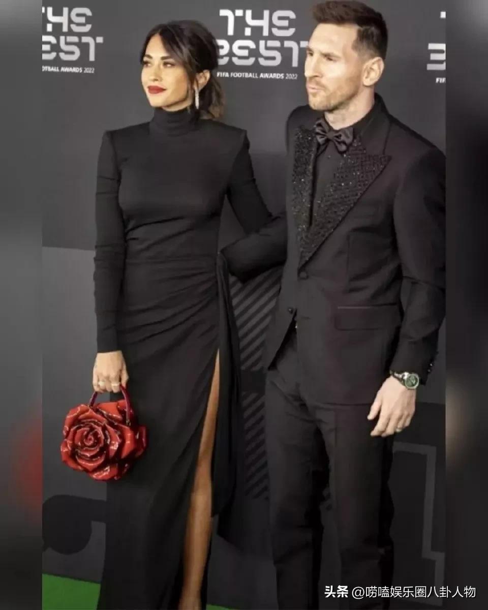 梅西老婆手抓红酒杯跳舞,梅西妻子晒全家庆祝夺冠合照