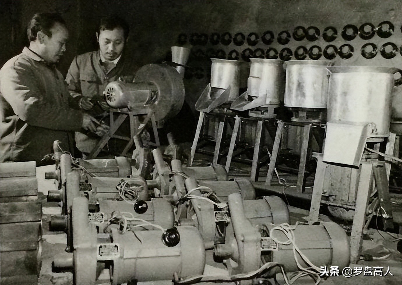 80年代沈阳老工厂大门照片,沈阳90年代铁西308大院老照片