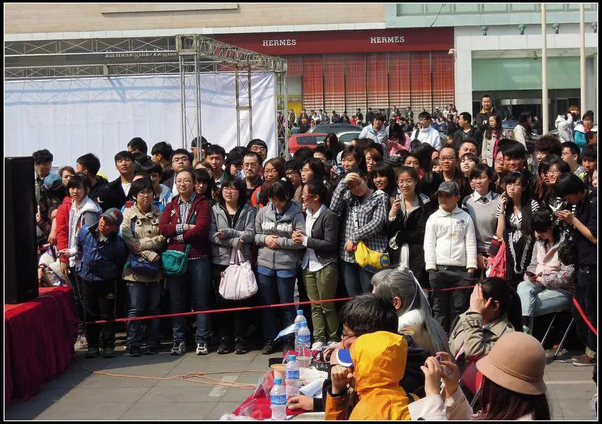 哈尔滨炫酷大片,哈尔滨街头艺术照