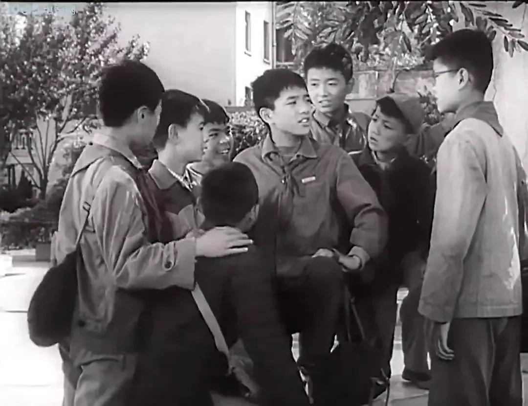 老电影小足球队员在线观看,60年代老电影小足球队员完整版