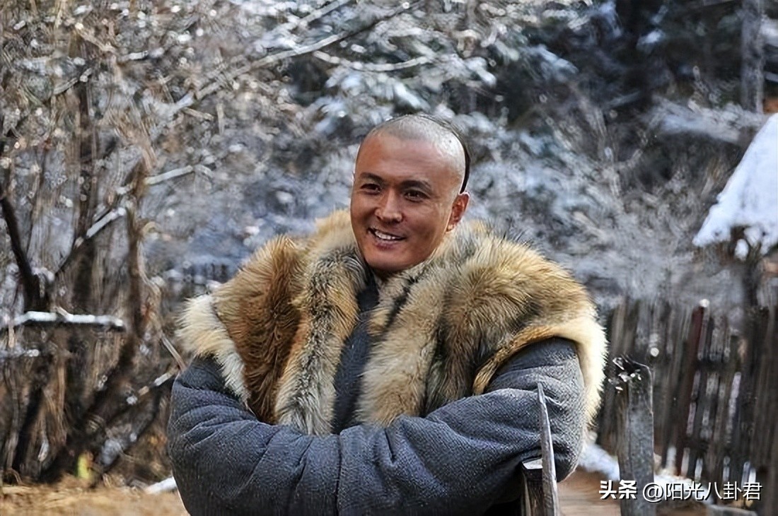 6位吃恋情“红利”的男星，恩爱时春风得意，分手后事业明显下滑